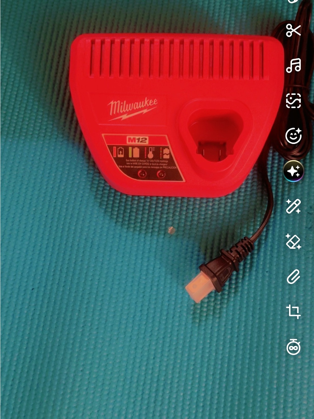 Milwaukee M12 Red Battery Charger